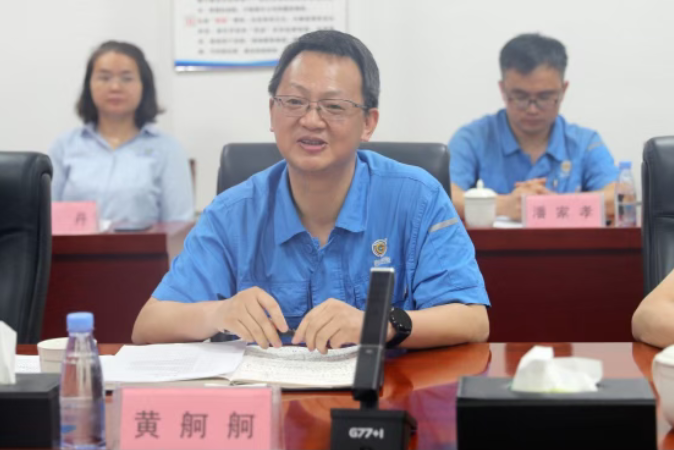 中国工程院院士、西安交通大学校长张立群到贵州轮胎股份有限公司调研(图2)