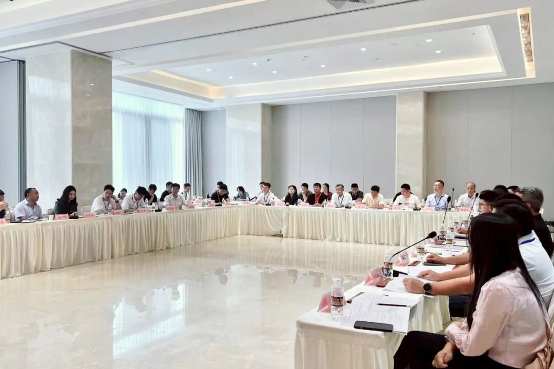 天然橡胶全产业链对话会暨白沙投资合作洽谈会圆满召开(图2)